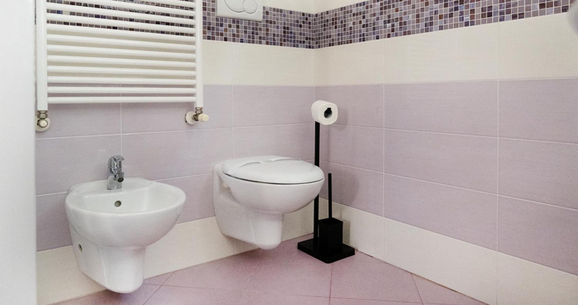 Oleandro Apartment - Featuring A Private Garden And Access To 5 Pools Desenzano del Garda Dış mekan fotoğraf