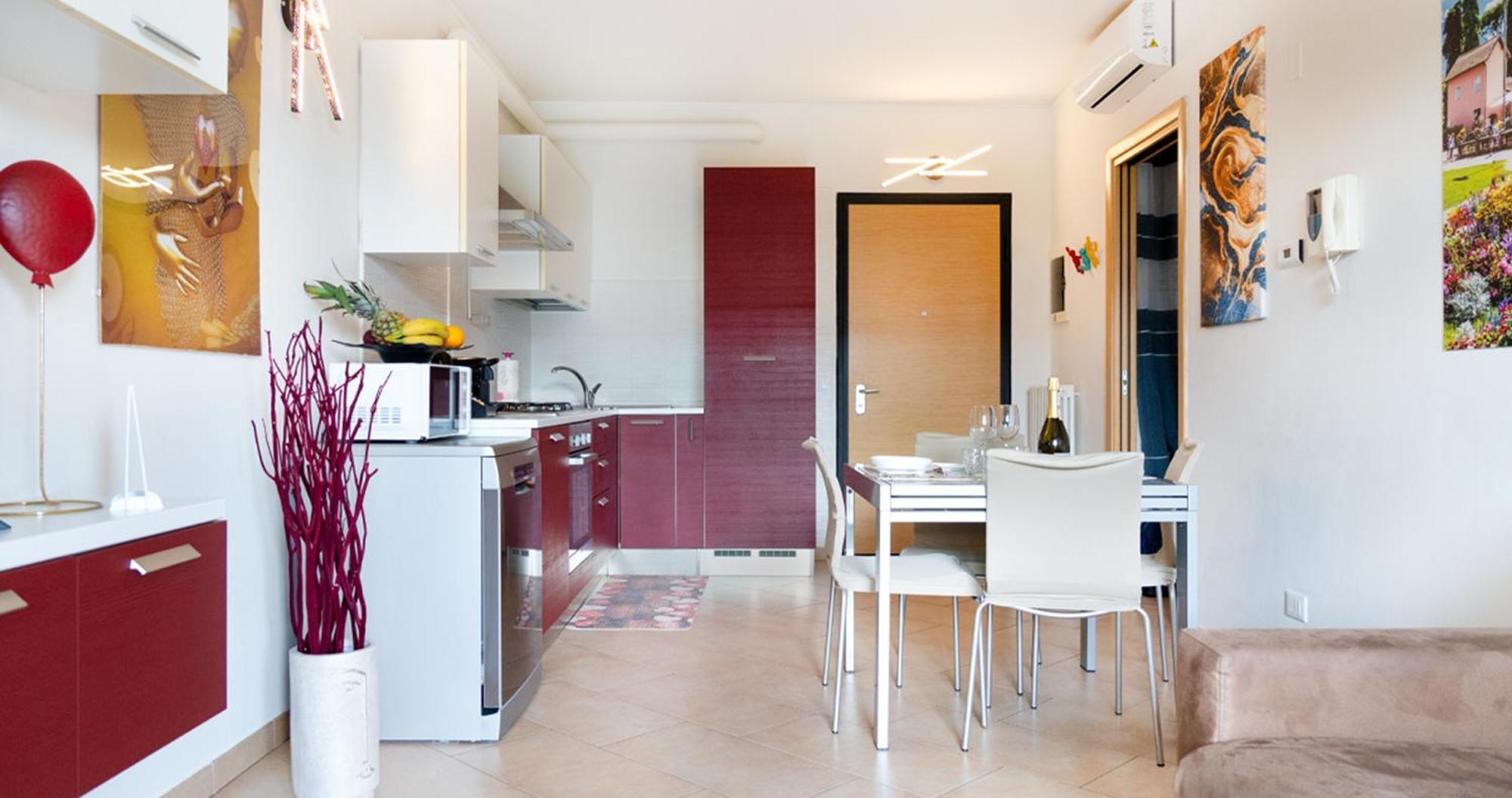 Oleandro Apartment - Featuring A Private Garden And Access To 5 Pools Desenzano del Garda Dış mekan fotoğraf