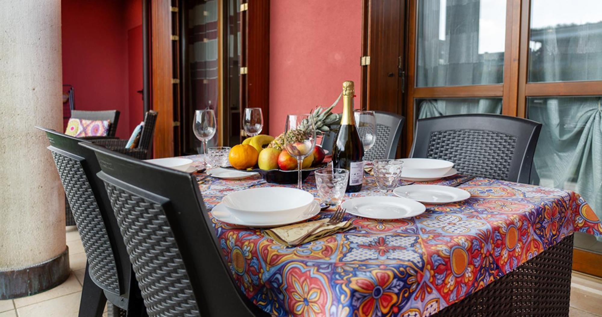 Oleandro Apartment - Featuring A Private Garden And Access To 5 Pools Desenzano del Garda Dış mekan fotoğraf